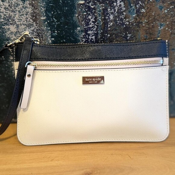 Kate Spade Handbags - Kate Spade Laurel Way Tinie 8 C 75